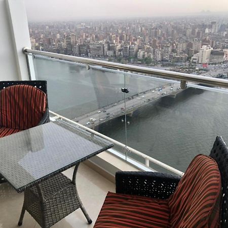 Отель Pyramids Nile Tower Каир Экстерьер фото