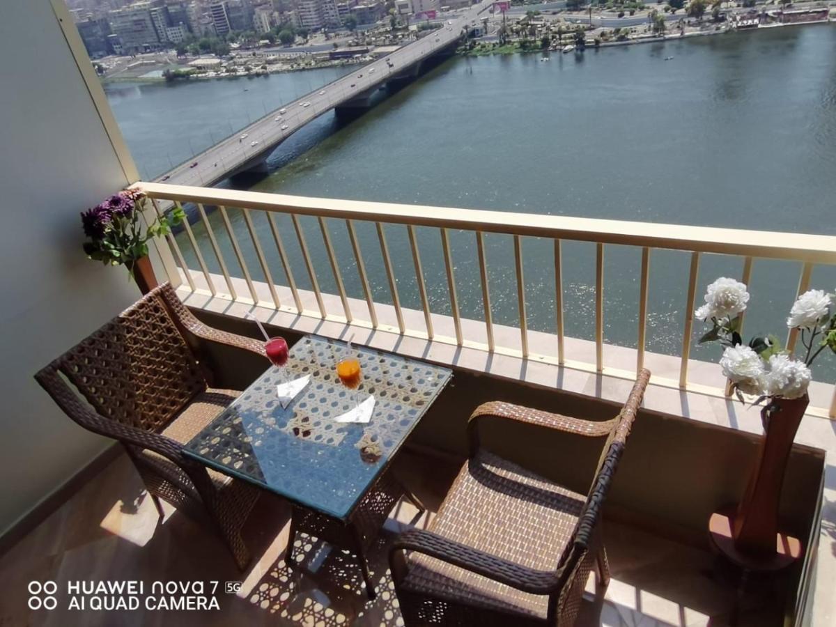 Отель Pyramids Nile Tower Каир Экстерьер фото